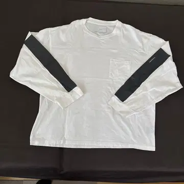 stein 화이트 긴팔 티셔츠