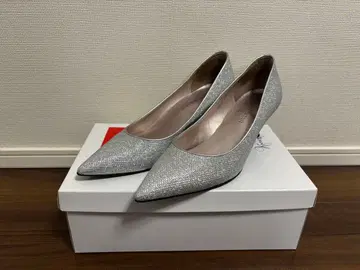 [ 새상품급 ] KANEMATSU 실버 스틸레토 펌프스