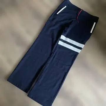 GUILD PRIME 네이비 스웨트 팬츠