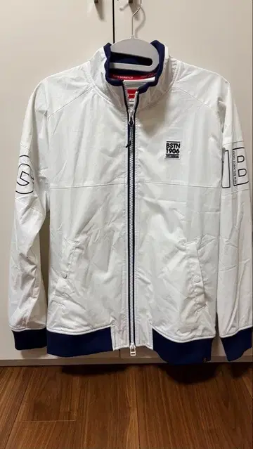 뉴발란스골프 지퍼 자켓