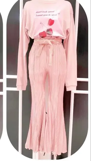 lilLilly 핑크 플리츠 메로우 플레어 팬츠