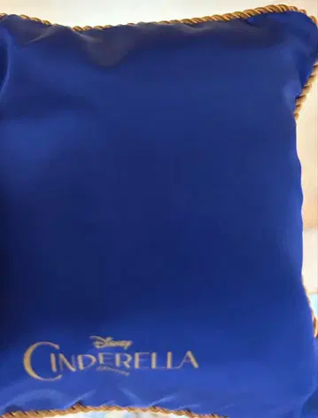 Disney 신데렐라 축전 유리 구두 쿠션