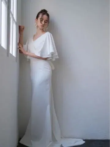 결혼식 2차 모임 촬영용 웨딩 드레스 플레어 슬리브 백리본 드레스