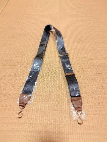 Russet 숄더 벨트