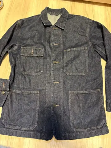 유니클로 이번 시즌 다크 데님 자켓