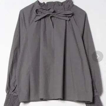 Ray BEAMS 리본 블라우스