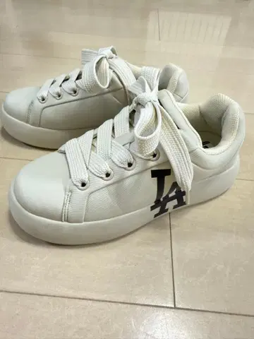 MLB LA 로고 스니커즈 로스앤젤레스 다저스