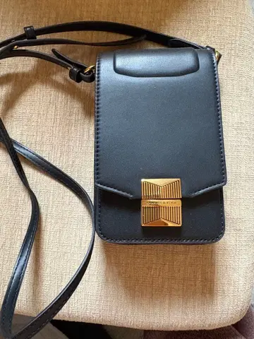 찰스앤키스 블랙 숄더백 골드 금장 장식 포함