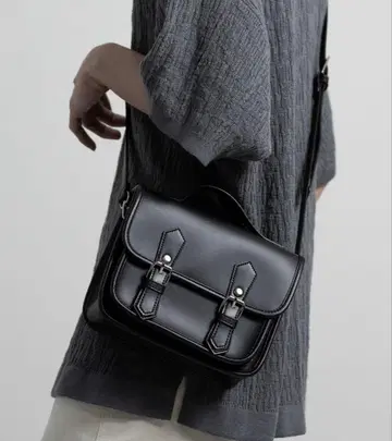 블랙 플랩 숄더백