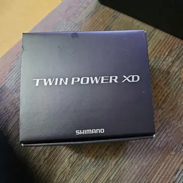 SHIMANO 25TWIN POWER XD 4000XG