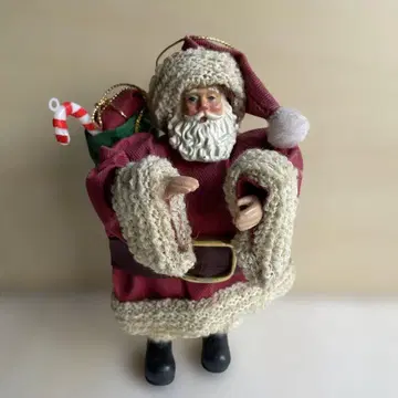 레트로 산타 오너먼트