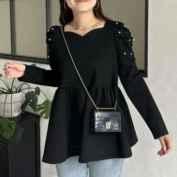 하트넥 퀼팅 페플럼 펄 상의