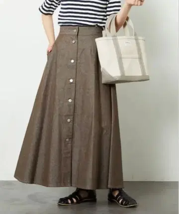 브라운 버튼 플레어 롱 스커트 데님