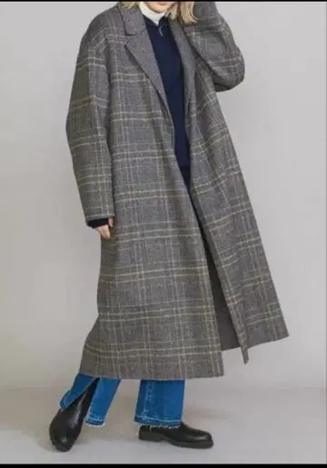 그레이 체크 무늬 오버 사이즈 롱 코트