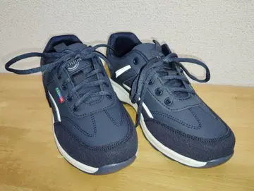 [ 미사용 새상품 ] 남성용 네이비 러닝화 24.5cm