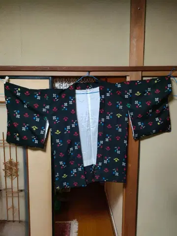 컬러풀 꽃무늬 겉옷