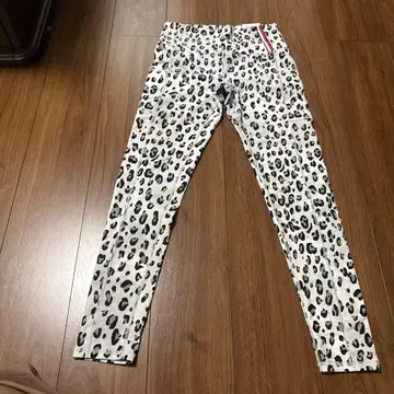 Tommy Hilfiger 레오파드 무늬 스포츠 레깅스