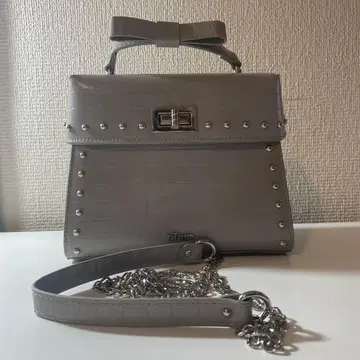 pium 리본 핸들 악어백 그레이