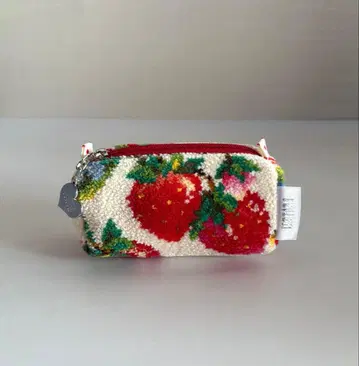 [ 미사용 새상품 ] FEILER 페이러 스트로베리 필드 미니 파우치