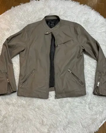 그레이 가죽 자켓 싱글 라이더 루이샤브론