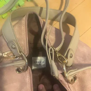 Souple by SAC 연보라 숄더백