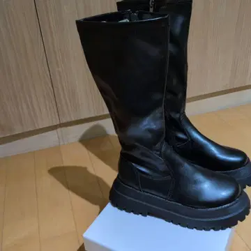 블랙 청키 밑창 롱 부츠