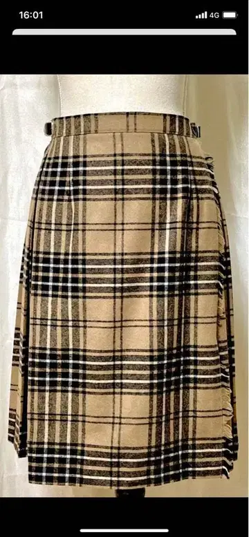 O'NEIL OF DUBLIN 플리츠 스커트 퀼트