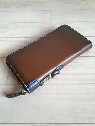 브라운 가죽 지퍼 장지갑