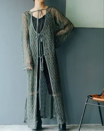 비침이 있는 그린 계열 롱 가디건