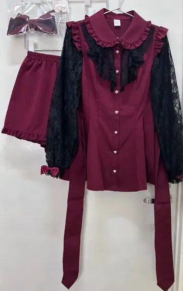 시크릿 허니 프릴 레이스 셋업 미사용