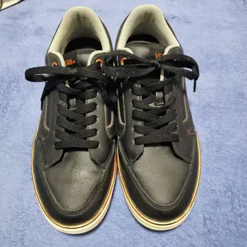 가격 인하*VANS 스니커즈 27.5 블랙 V2940MTL