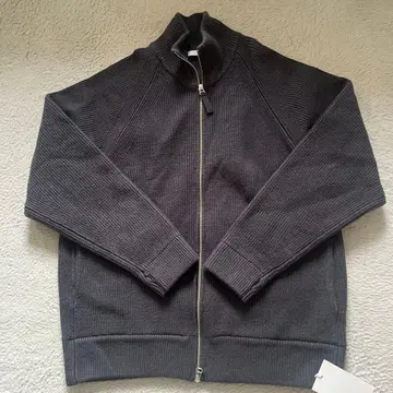 WYM 다크 그레이 리브 집업 스웨터