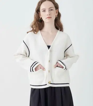 투모로우랜드 맥피 하프 밀라노 V넥 가디건 화이트 S