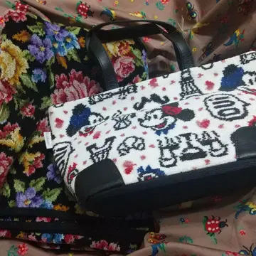 새상품 페이 페이 미키 백 인테리어 크로스