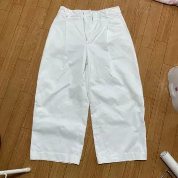 ATON 화이트 와이드 팬츠