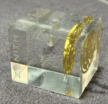 [희소품] 제니스 무브먼트 부품 포함 시계 스탠드