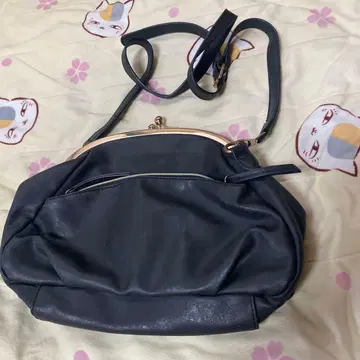 블랙 가죽 가마구치 숄더백