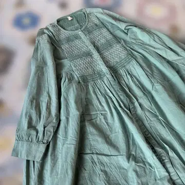 cloud nine 클라우드나인 스모킹 자수 원피스