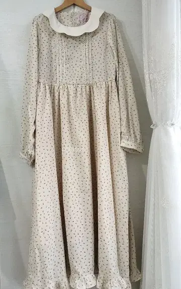 시마무라 아오키 미사코 마론크림 미니 꽃무늬 원피스 크림색 아이보리