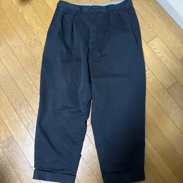 BEAMS PLUS 2 플리츠 치노