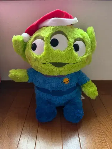 디즈니 에이리언 산타 모자 봉제 인형