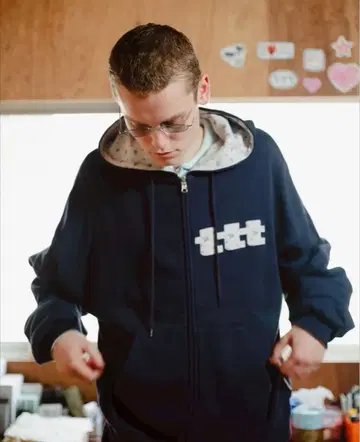 TTT MSW fruit zip 후드티