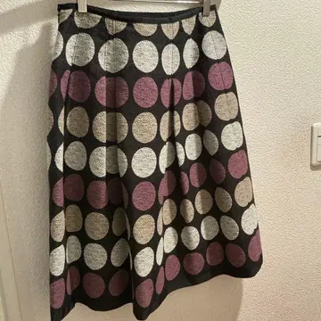 플레어 스커트 큰 도트 무늬