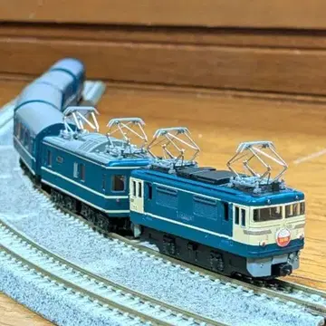 B 기차 [ 블루 트레인 EF65 특급 색상과 20계 여객차 5량 ]