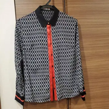 TRESSTERRIOR 네이비 셔츠 38