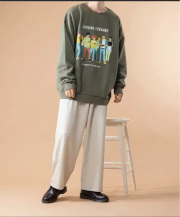 그래픽 트레이닝복