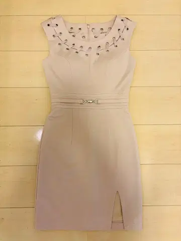 Andy GLAMOROUS 드레스 S 사이즈 베이지