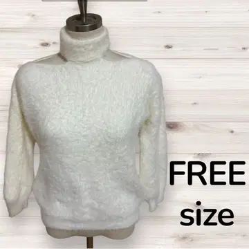 푹신푹신 니트 스웨터 화이트 하이넥 어깨 트임 겨울 의류 프리 사이즈