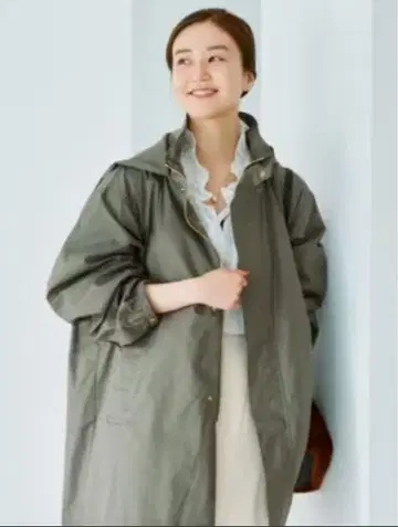 IENA 마운틴 후드티 카키 코팅 크로스 자켓 후드 부착