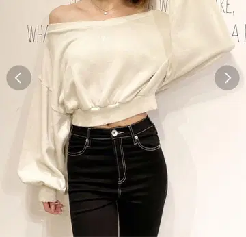 GYDA 오프숄더 트레이닝복